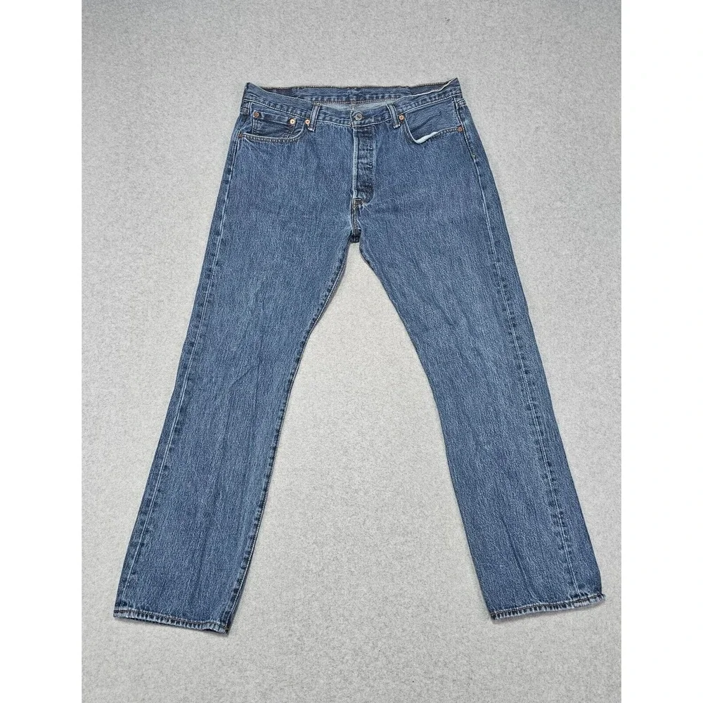 Levi's 501 Jeans Men's 38x34 *32 Button Fly Denim Blue Medium Wash Cotton Cowboy